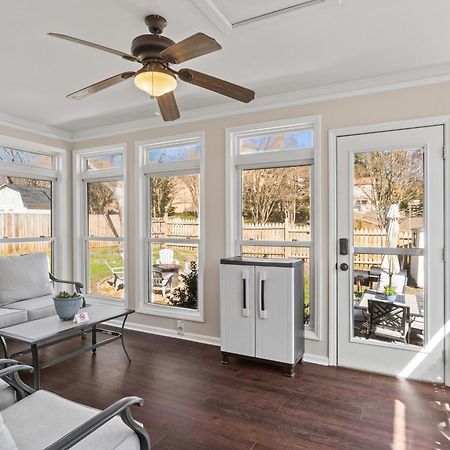 Time To Relax In Raleigh Villa Exterior photo