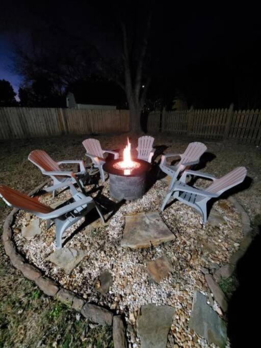 Time To Relax In Raleigh Villa Exterior photo
